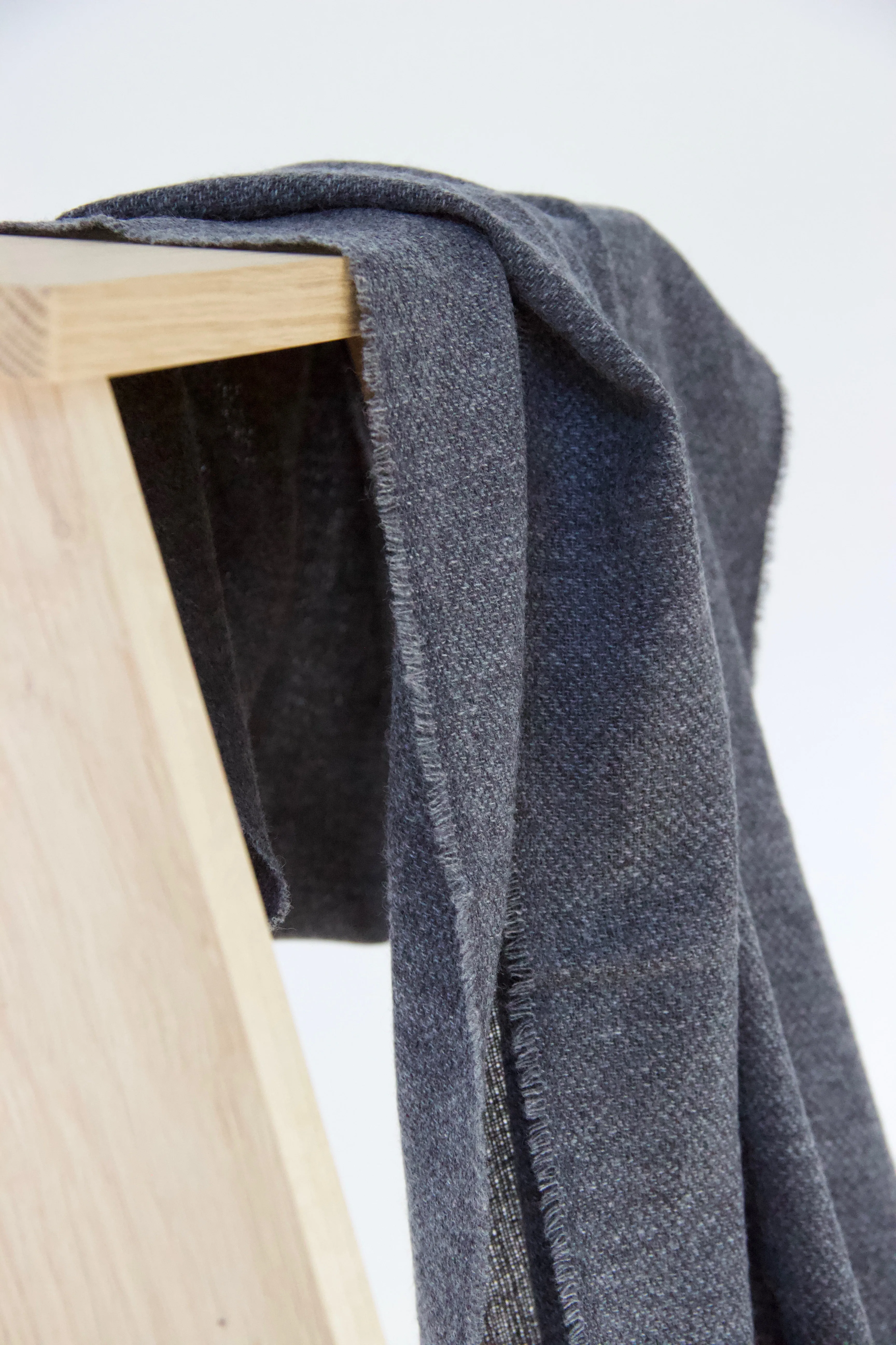 Grey cashmere scarf