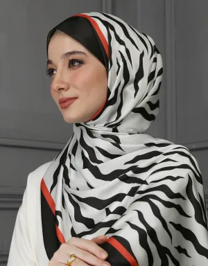 ITZY SHAWL (OFF WHITE)