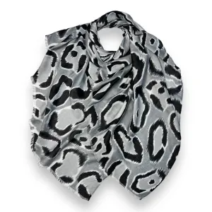 Lightweight Leopard Print Scarf