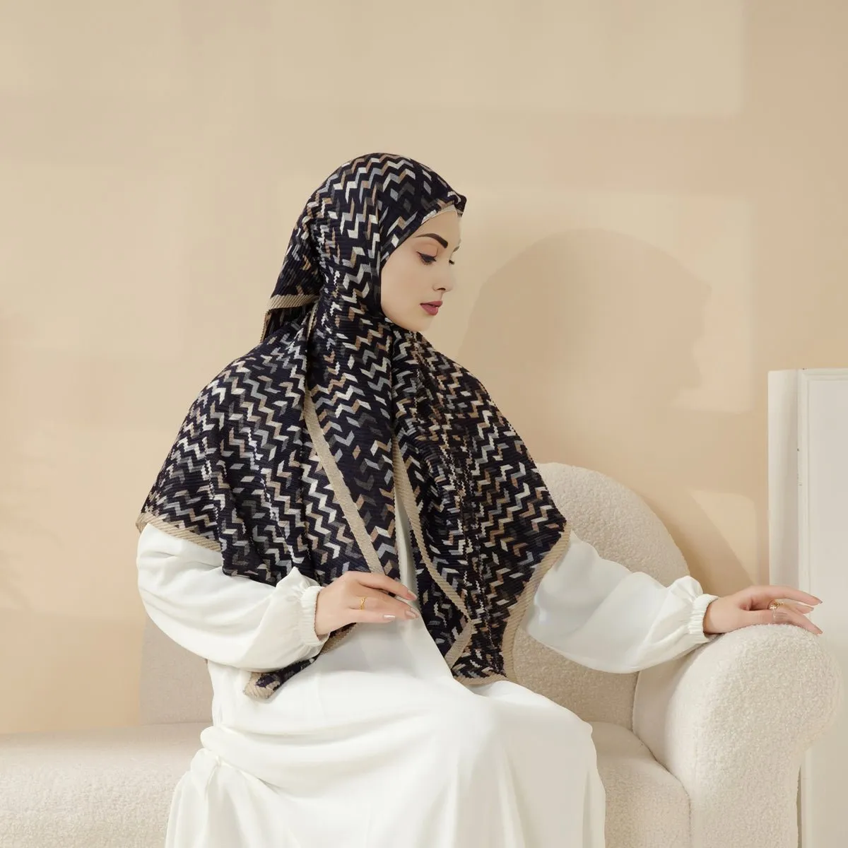 MH094 Printed Pleated Cotton and Linen Blend Shawl