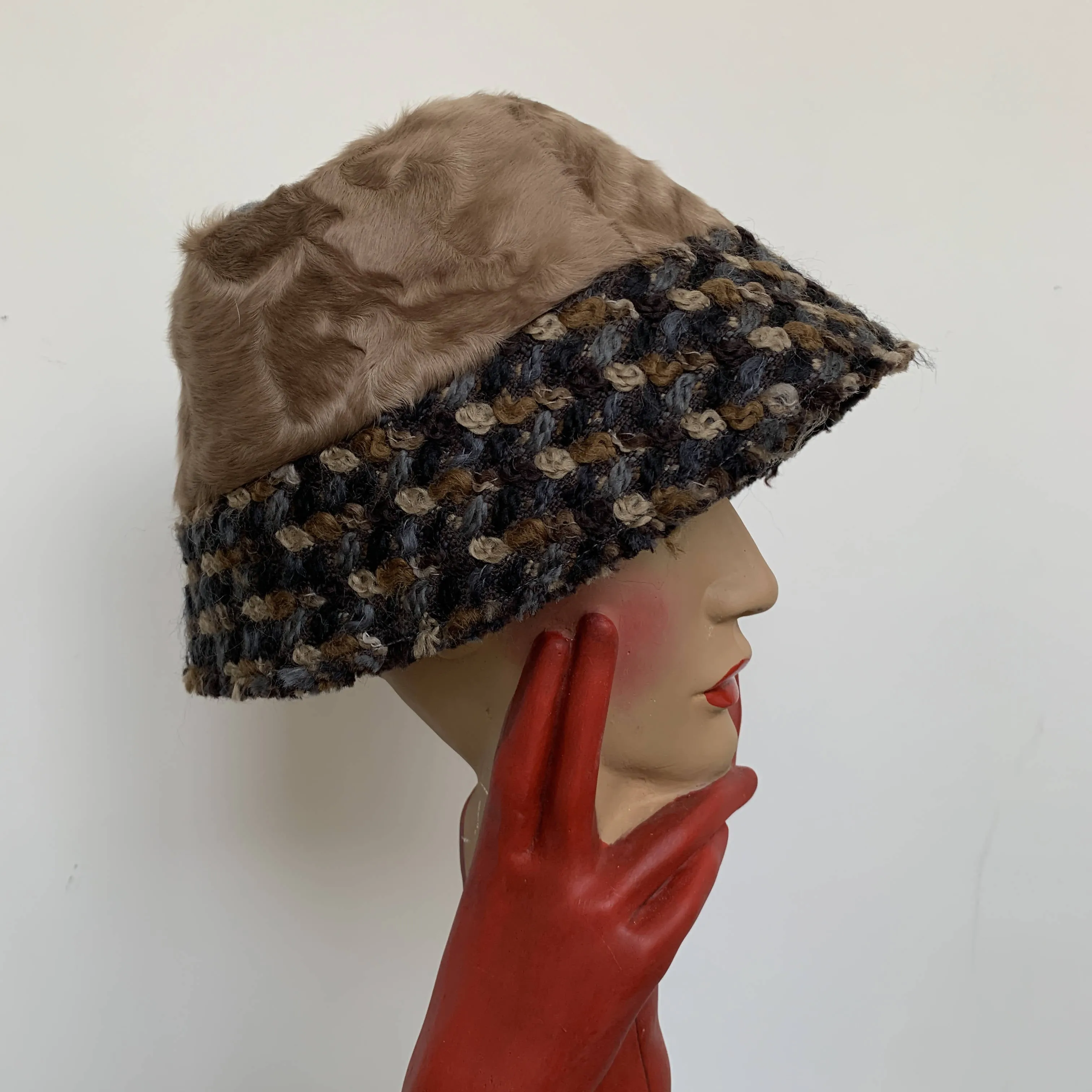 Vintage design new brown fur cloche hat by Dolce & Gabanna made in Italy